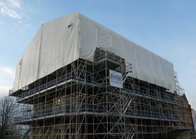 Layher Keder XL Roofing System helps to meet major construction company needs – without disturbing the local wildlife